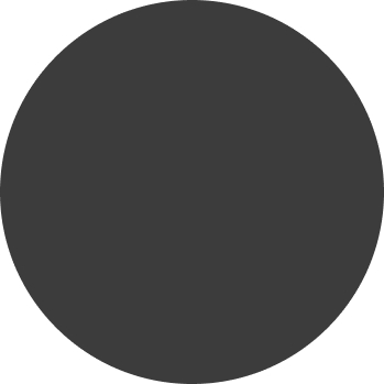 アクセントカラーは黒（3C3C3C）です。